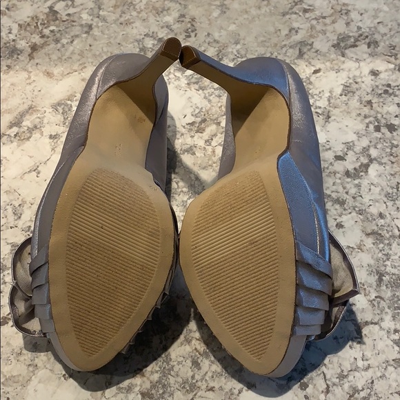 Dressy silver high heels - Picture 4 of 4